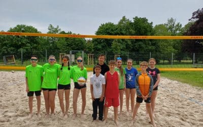 Spannendes Beachturnier im Nieselregen