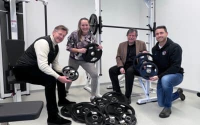 Offizielle Übergabe der Hantelscheiben im COM-GYM