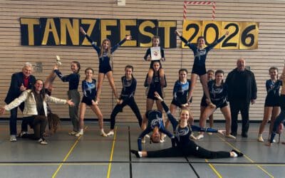 Beeindruckende Darbietung unserer Showturngruppe beim fünften Tanzfest in der Comeniushalle