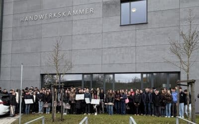 Spannende Einblicke in das Handwerk für die Schülerinnen und Schüler