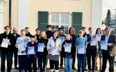 Preise für die erfolgreiche Teilnahme an Informatik-Wettbewerb am Comenius